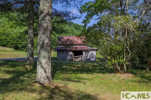 560 Salt Rock Rd, Cullowhee, NC 28723 photo 17