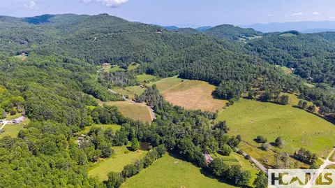 560 Salt Rock Rd, Cullowhee, NC 28723 photo 2