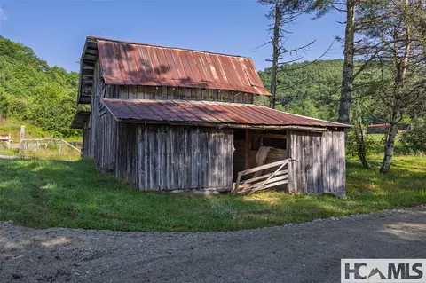560 Salt Rock Rd, Cullowhee, NC 28723 photo 18