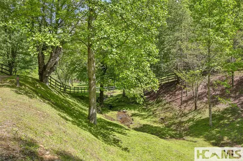 Exterior - 1285 Leafstone Cir, Sylva, NC 28779 photo 16 of 29