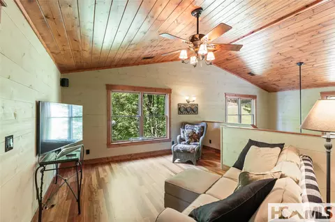 Living - 1285 Leafstone Cir, Sylva, NC 28779 photo 2 of 3