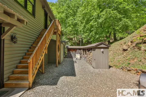 Exterior - 1285 Leafstone Cir, Sylva, NC 28779 photo 8 of 29