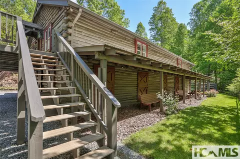 Exterior - 1285 Leafstone Cir, Sylva, NC 28779 photo 9 of 29