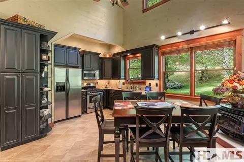 Kitchen - 1285 Leafstone Cir, Sylva, NC 28779 photo 2 of 4