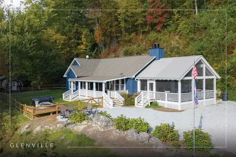 139 Stinger Rdg, Glenville, NC 28736