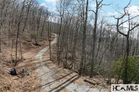 41 Ac Trussing Ter, Sapphire, NC 28774 photo 21