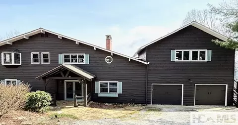 478 Hickory Knut Gap Rd, Highlands, NC 28741