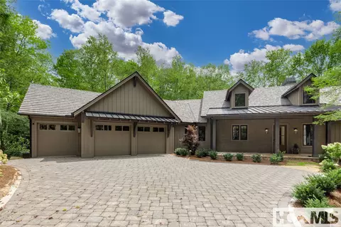 34 Crescent Trl, Highlands, NC 28741
