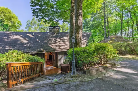 Exterior - 594 Highgate Rd, Highlands, NC 28741 photo 3 of 4