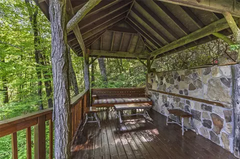 Exterior - 594 Highgate Rd, Highlands, NC 28741 photo 4 of 4