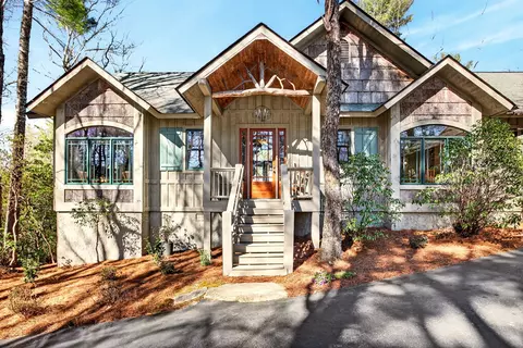 161 Chestnut Trce, Lake Toxaway, NC 28747