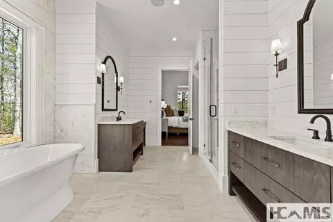 Bath - 33 Sanctuary Ridge Rd, Highlands, NC 28741 photo 5 of 7