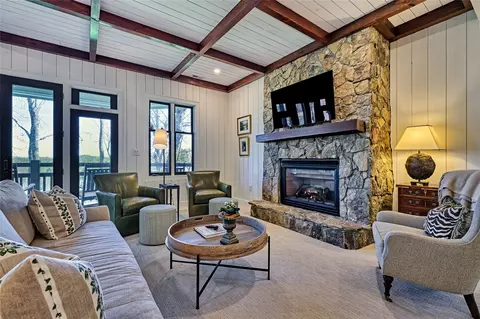 207 Turning Leaf Ln #D, Highlands, NC 28741