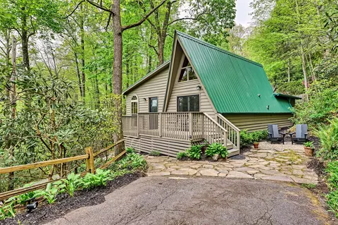60 Owl Pine Rd, Highlands, NC 28741