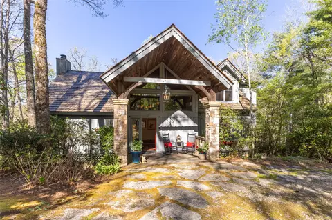 86 Meadow Rdg, Cashiers, NC 28717