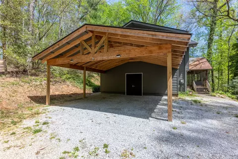 Exterior - 138 Stillwagon Ln, Cedar Mountain, NC 28718 photo 4 of 11