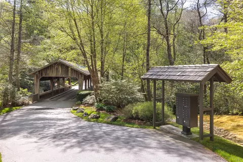 133 Horseshoe Bend Ln, Cullowhee, NC 28723 photo 4