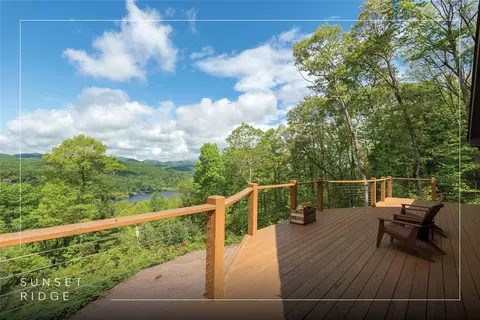 585 Tabletop Rd, Glenville, NC 28736