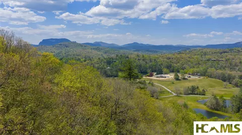 4 Old Chimney Road, Cashiers, NC 28717