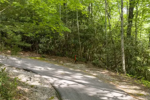 283 Pine Cone Ct, Sapphire, NC 28774 photo 8