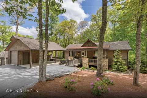 20 Camp Fire Trl, Glenville, NC 28736