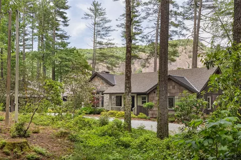 638 Chattooga Wood Rd, Cashiers, NC 28717