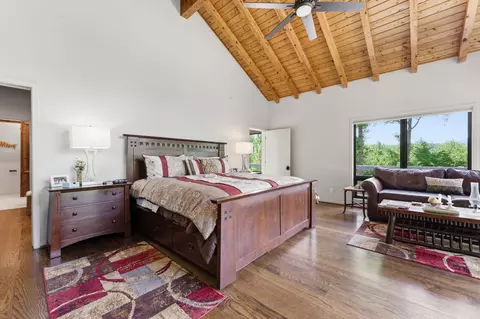 Bedroom - 2259 Whiteside Cove Rd, Highlands, NC 28741 photo 2 of 6