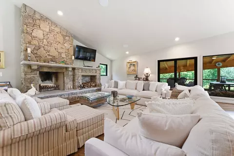 Living - 2259 Whiteside Cove Rd, Highlands, NC 28741 photo 3 of 6