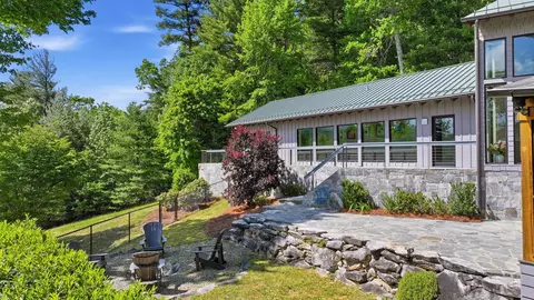 Exterior - 2259 Whiteside Cove Rd, Highlands, NC 28741 photo 2 of 17