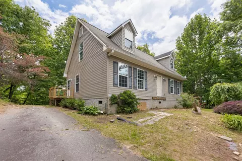 197 Tuts Ter, Sylva, NC 28779 photo 2