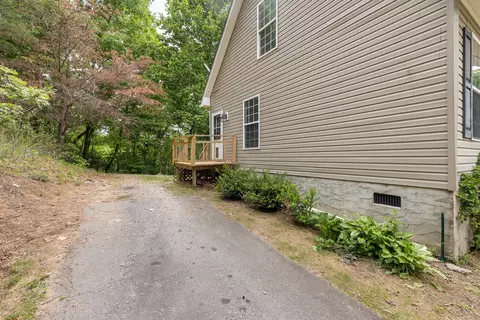 197 Tuts Ter, Sylva, NC 28779 photo 3