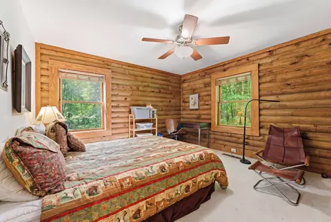 Bedroom - 39 Bald Eagle Ct, Sapphire, NC 28774 photo 5 of 6
