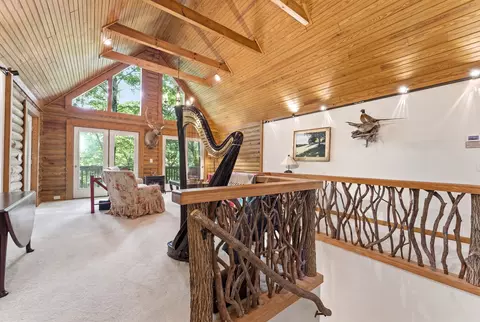 Entry Way - 39 Bald Eagle Ct, Sapphire, NC 28774 photo 3 of 4