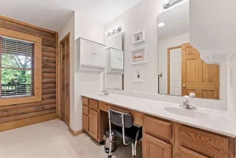 Bath - 39 Bald Eagle Ct, Sapphire, NC 28774 photo 1 of 2