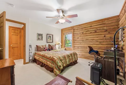 Bedroom - 39 Bald Eagle Ct, Sapphire, NC 28774 photo 4 of 6
