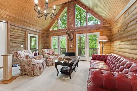 Living - 39 Bald Eagle Ct, Sapphire, NC 28774 photo 1 of 2