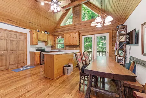 Dining - 39 Bald Eagle Ct, Sapphire, NC 28774 photo 1 of 4