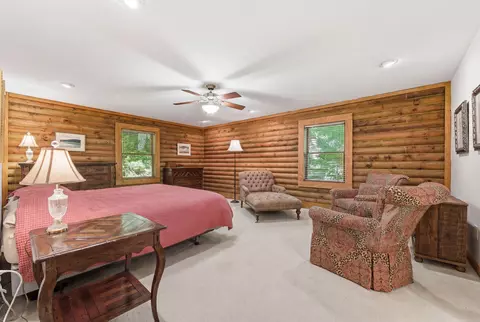 Bedroom - 39 Bald Eagle Ct, Sapphire, NC 28774 photo 1 of 6