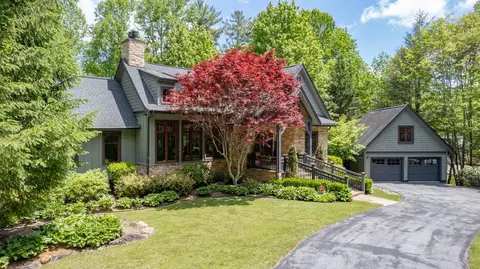 1109 Links Dr, Cashiers, NC 28717