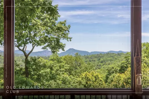 826 Highlands Cove Dr, Highlands, NC 28741