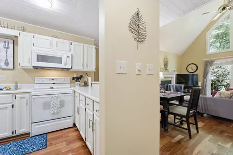 Kitchen - 53 Chestnut Rdg #4, Sapphire, NC 28774 photo 5 of 5