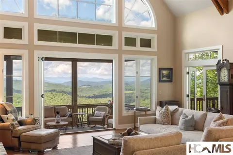 Living - 112 Willowbrook Ct, Highlands, NC 28741 photo 2 of 6