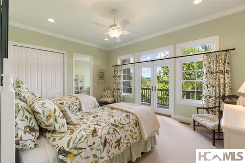 Bedroom - 112 Willowbrook Ct, Highlands, NC 28741 photo 5 of 8
