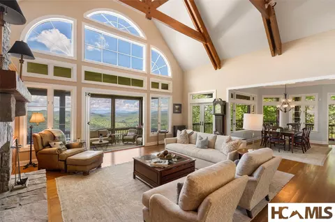 Living - 112 Willowbrook Ct, Highlands, NC 28741 photo 3 of 6