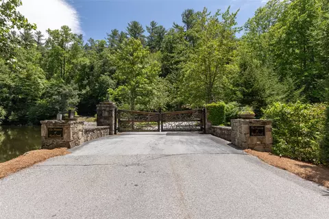 14 W Whitetail Dr, Sapphire, NC 28774 photo 25