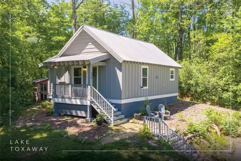 230 Tangleroot Rd, Lake Toxaway, NC 28747