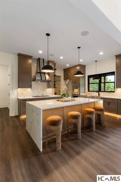 Kitchen - 429 Hardscrabble Ridge Rd, Highlands, NC 28741 photo 3 of 20