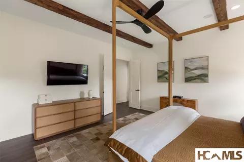 Bedroom - 429 Hardscrabble Ridge Rd, Highlands, NC 28741 photo 3 of 10