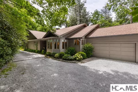 845 Whiteside Mountain Rd, Highlands, NC 28741