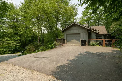 49 Jessamine Ln, Highlands, NC 28741